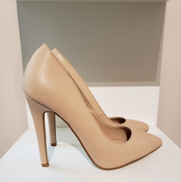 Shoes - Nude Faux Leather Pump (Classic Style)